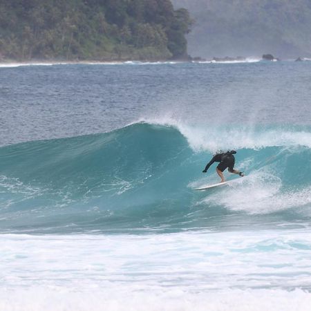 Rumah Nalu Surf Camp Krui エクステリア 写真