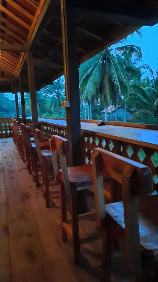 Rumah Nalu Surf Camp Krui エクステリア 写真