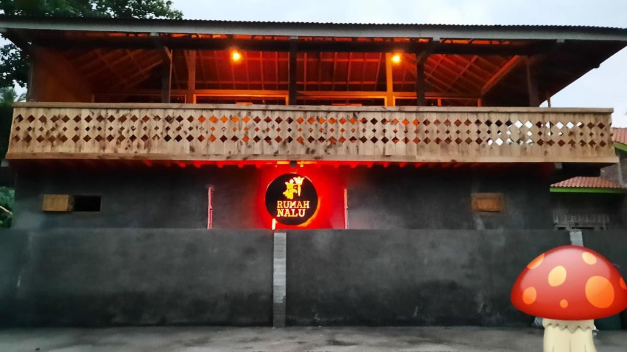 Rumah Nalu Surf Camp Krui エクステリア 写真