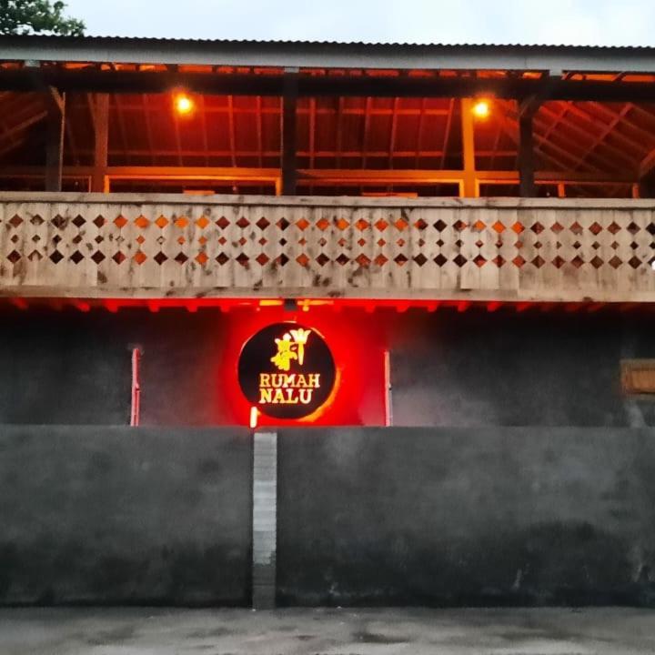 Rumah Nalu Surf Camp Krui エクステリア 写真